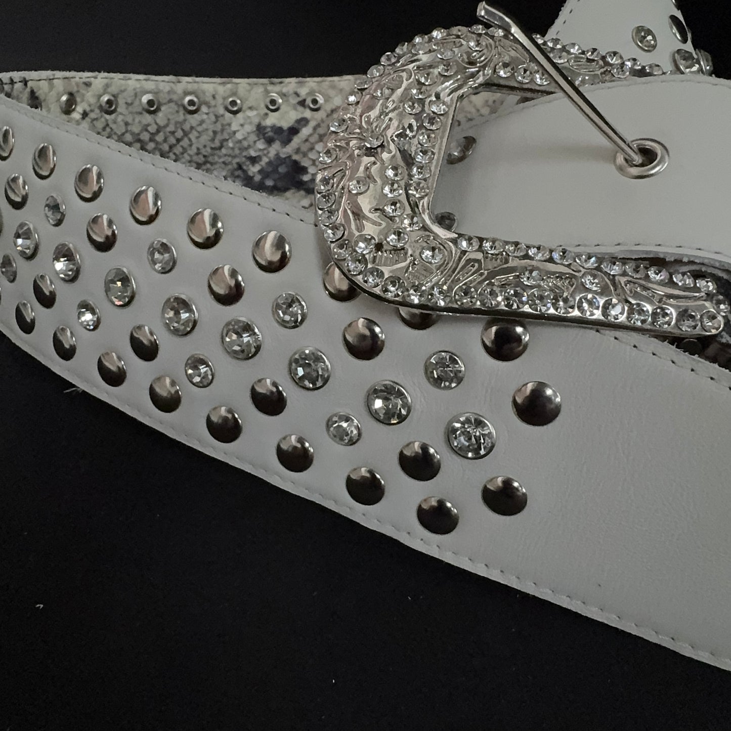 Billy Lux Guitar Strap – Beige Leather with Shiny Buckle | GBS - GBS