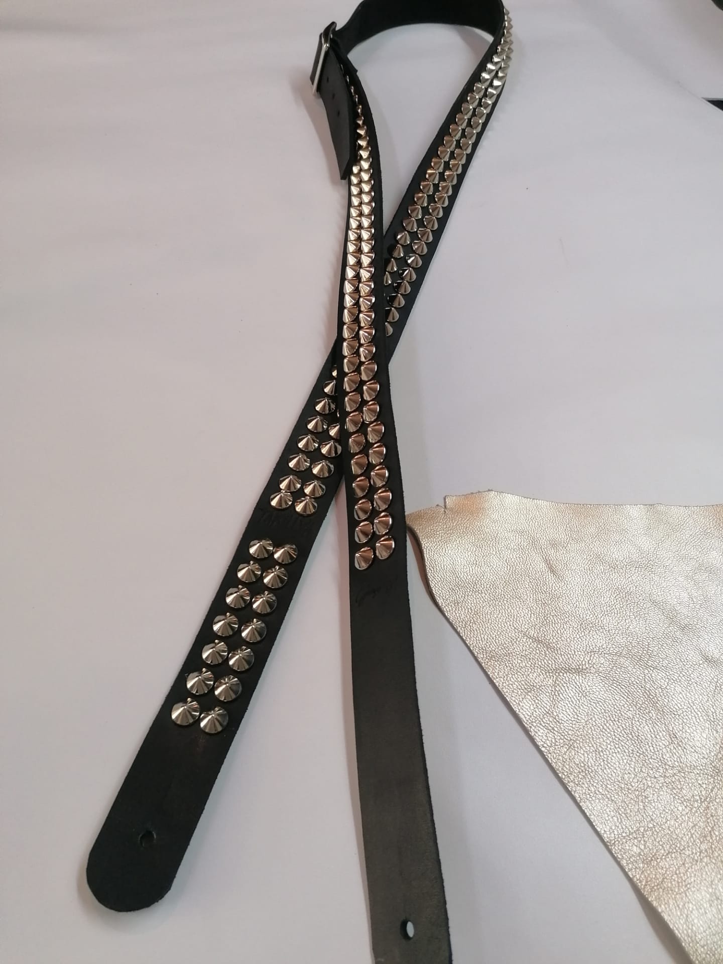 Iconic guitar straps hotsell