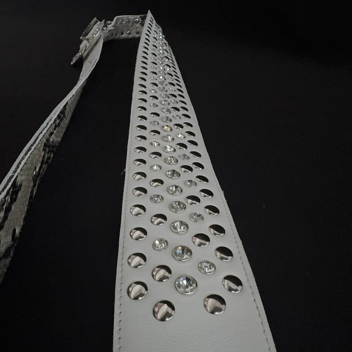 Billy Lux Guitar Strap – Beige Leather with Shiny Buckle | GBS - GBS