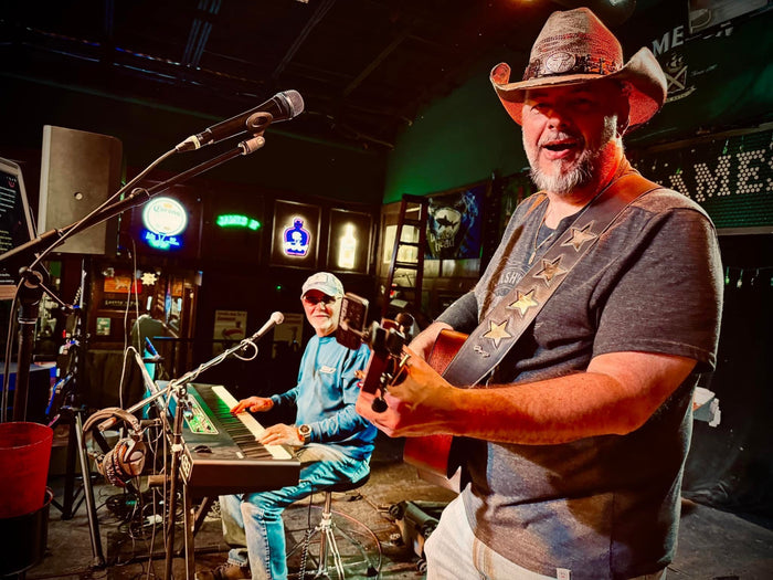 Customer photo with a GBS guitar strap
