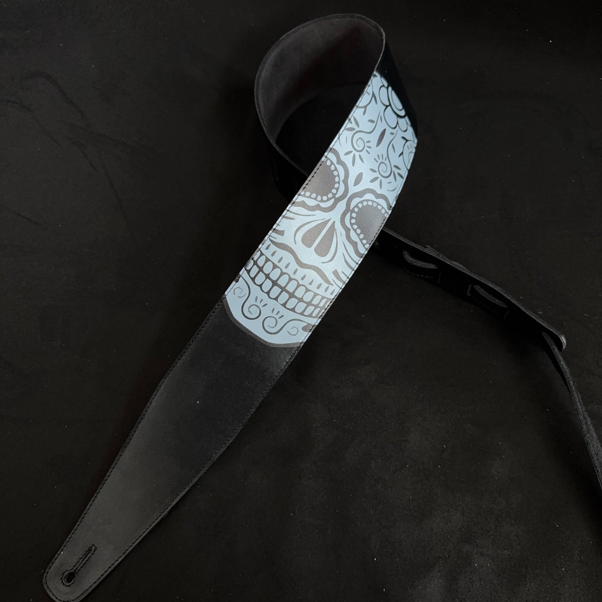 Mexican Skull Guitar Strap – Day of the Dead Edition | Handmade Leather from Portugal - GBS