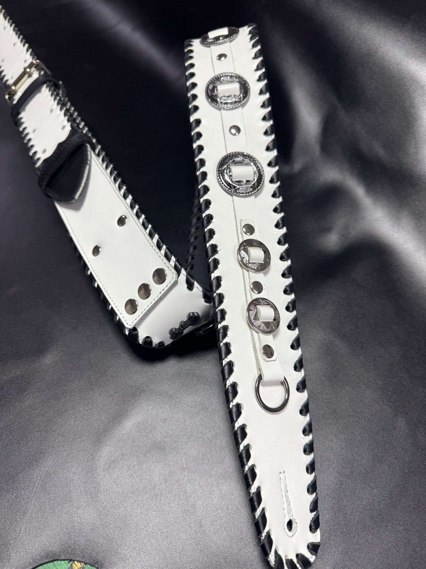 White Black - GBS