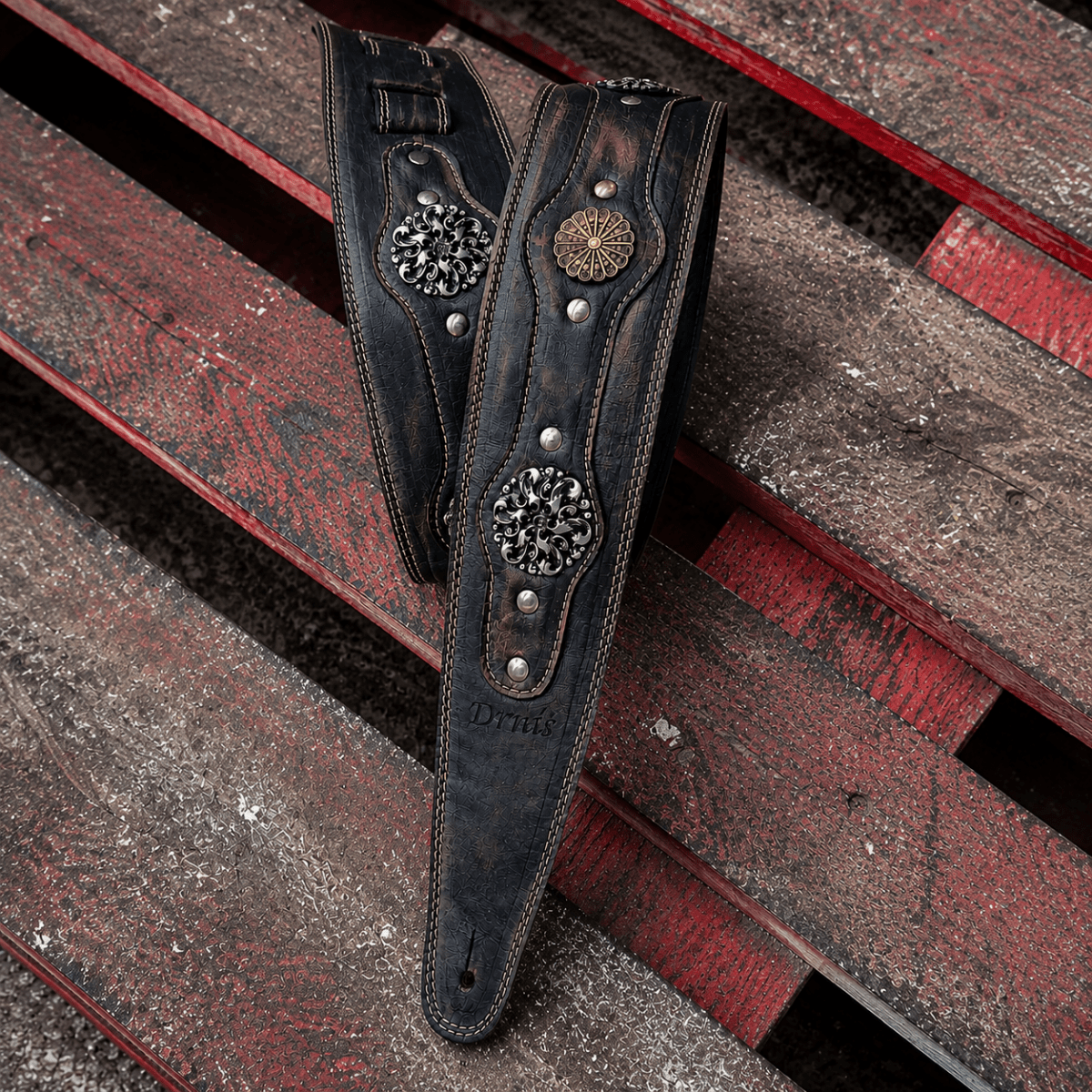 Premium Leather Guitar Strap – Legendary Lux Relic – Handmade in Portugal - GBS