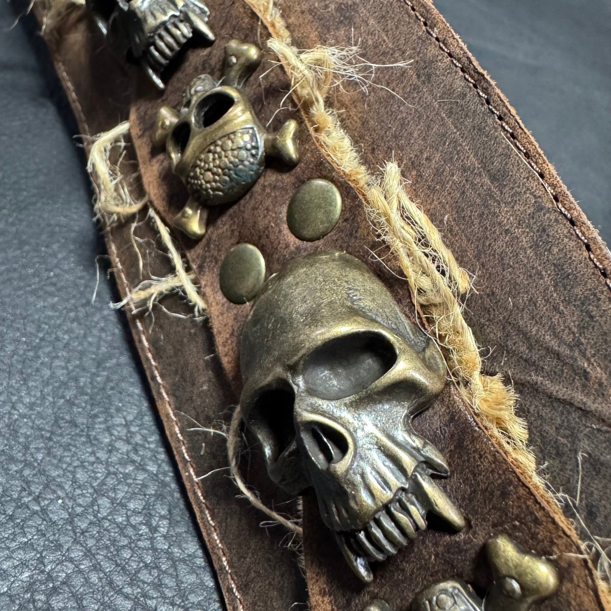 Skull Relic – Vintage Pirate Edition - GBS