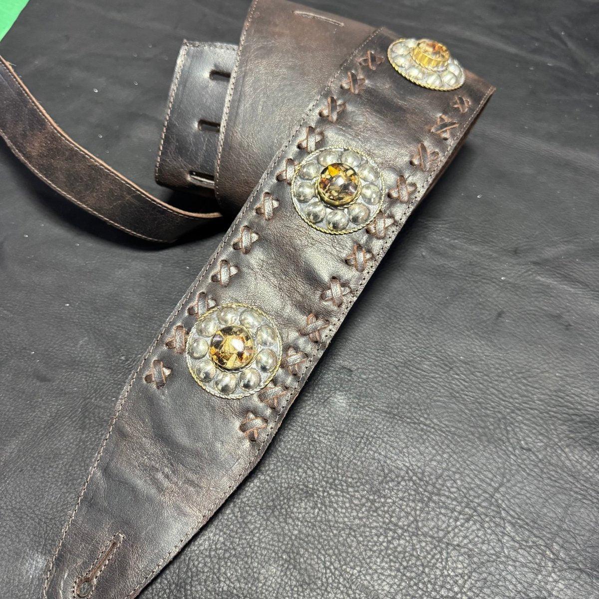 Vintage Amber Leather Guitar Strap – Handmade in Portugal - GBS
