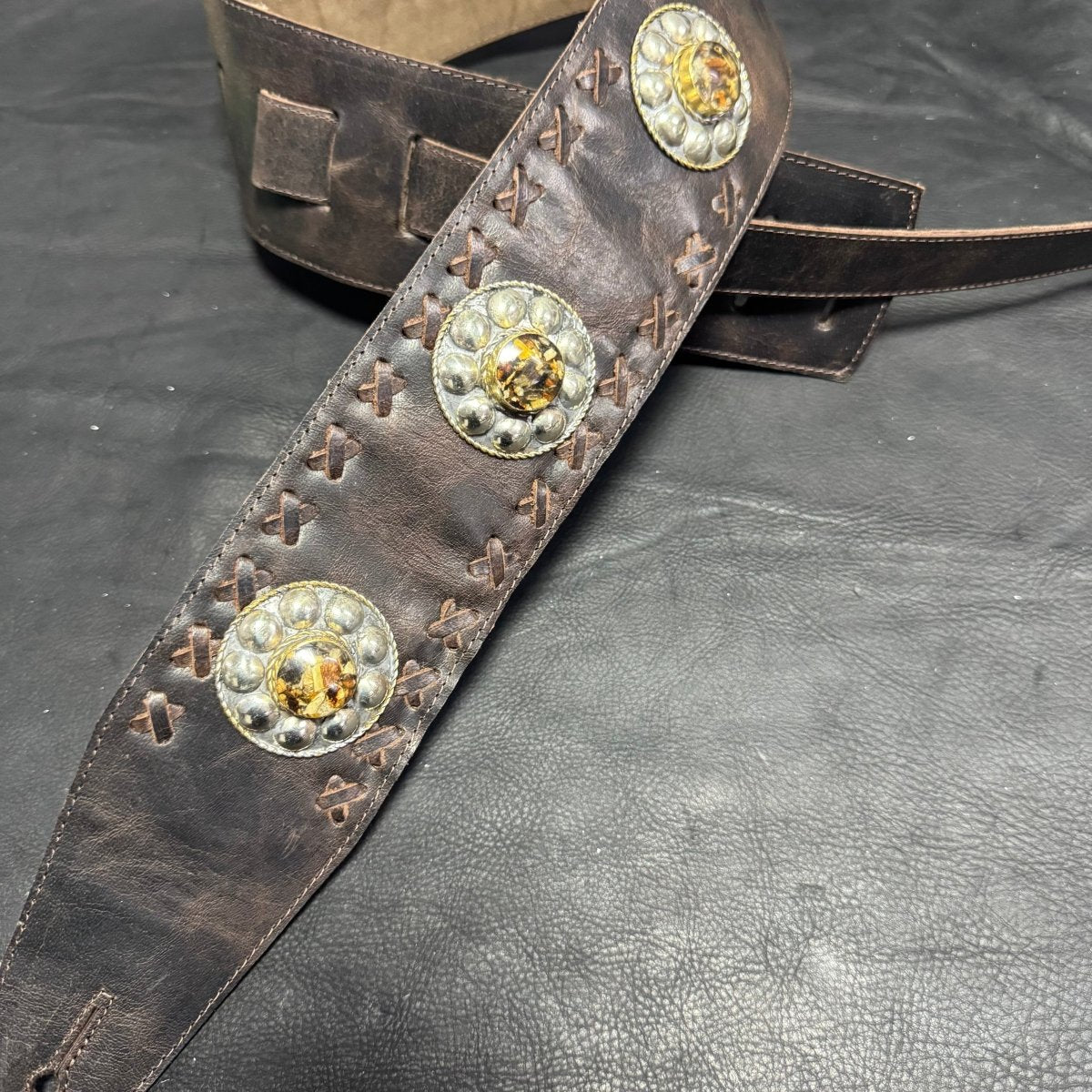 Vintage Amber Leather Guitar Strap – Handmade in Portugal - GBS